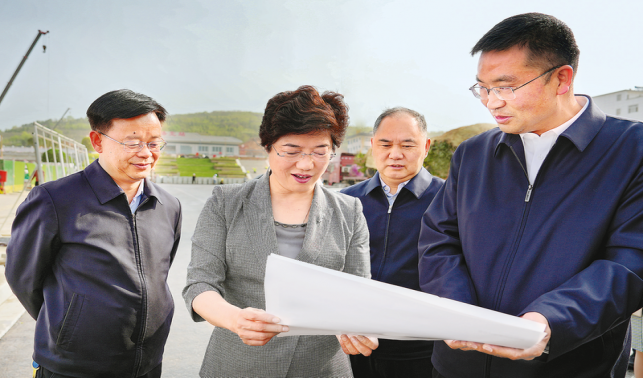 抢抓进度确保质量 展示特色提升形象 为加快“一都四区”建设提供有力支撑