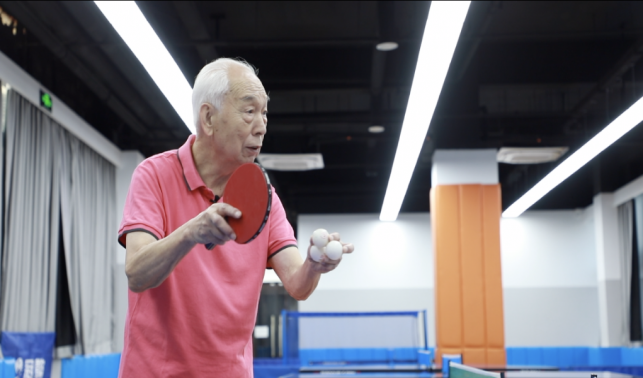 情系乒乓 贡献卓著——“体育工作杰出贡献者”国家荣誉称号获得者张燮林