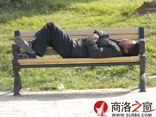 长椅2.jpg