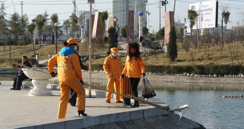 清洁近年关 环卫幸福事