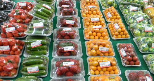 年下物价涨，老百姓街头叹气