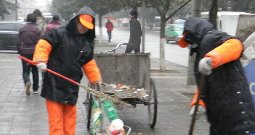 风雪中的坚守者