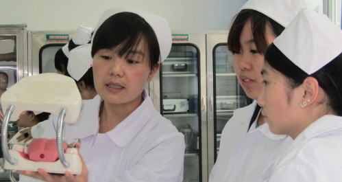 商洛职业技术学院重视学生职业技能教育工作