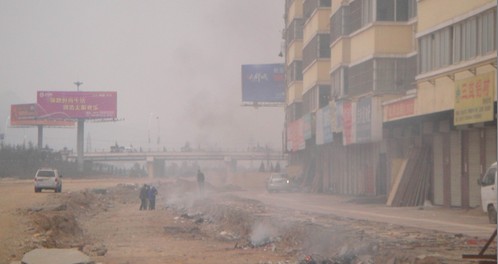 路边烧垃圾要不得