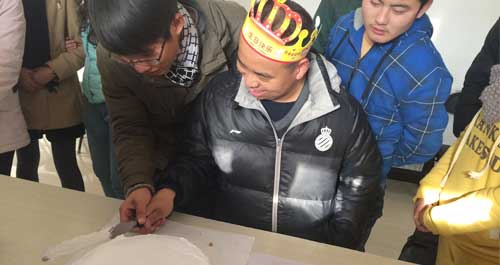 涓滴之水成海洋 颗颗爱心变希望