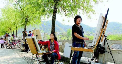 “大美陕西 走进商洛”陕西青年油画家写生采风活动在市区望江楼畔启动