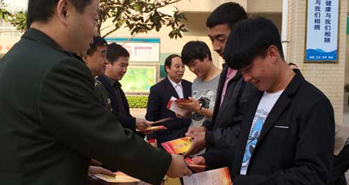 我市大学生征兵宣传活动在商洛职业技术学院开展