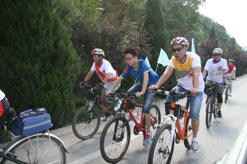 商州区举办“骑行秦岭、赏游商洛”活动