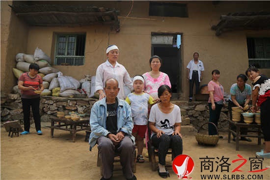 一家人唯独缺了党敬卫