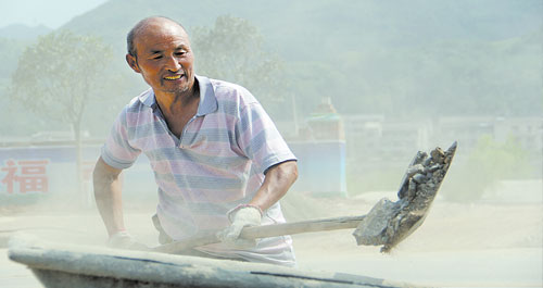 向高温下的劳动者致敬