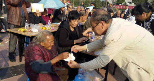 社区里的老人节