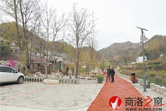 蟒岭绿道何家塬段(赵有良 摄)