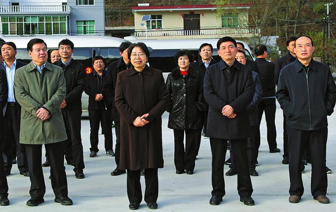 全市重大项目建设现场观摩会在镇安柞水山阳进行观摩