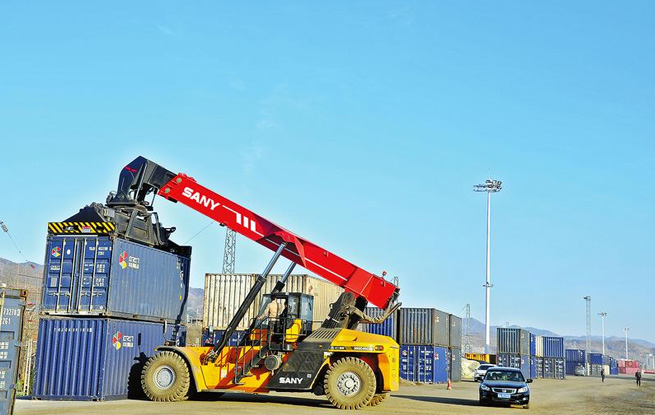 让商山洛水“动”起来“活”起来“热”起来