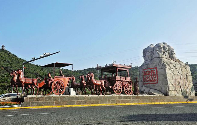 商洛城市标志建筑——商山四皓主题雕塑