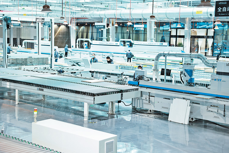 打造强引擎 构筑硬支撑