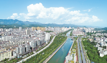 绘就天蓝水碧的生态环境新画卷