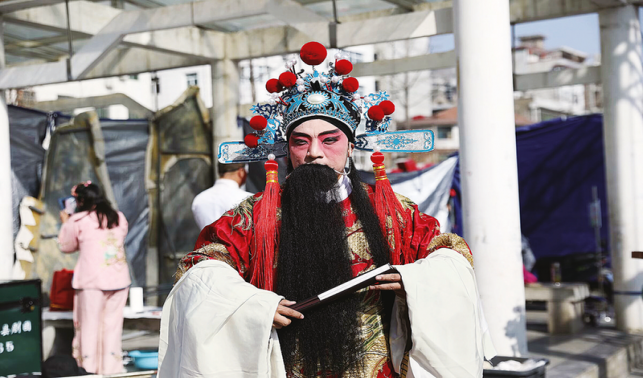 史锋：一入梨园知春色