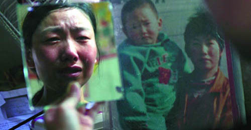 商洛42岁母亲上选秀舞台 为找17年前丢失孩子