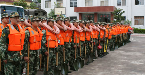 武警商洛市支队保持防汛战备状态