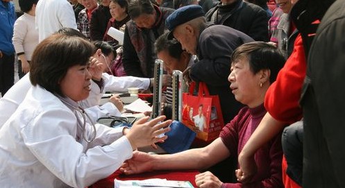 全市文化科技卫生“三下乡”示范活动举行