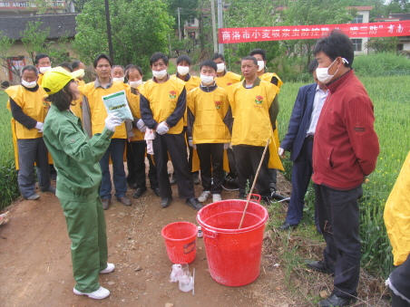 打响小麦“一喷三防”攻坚战