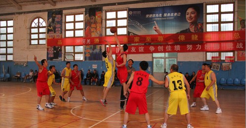 市交通系统迎国庆职工篮球赛开赛