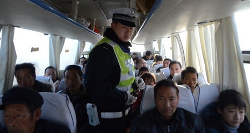 商洛：加大执法力度 确保春运安全