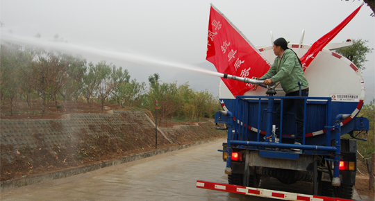 商洛积极开展“抗旱保秋播、保人畜饮水”活动