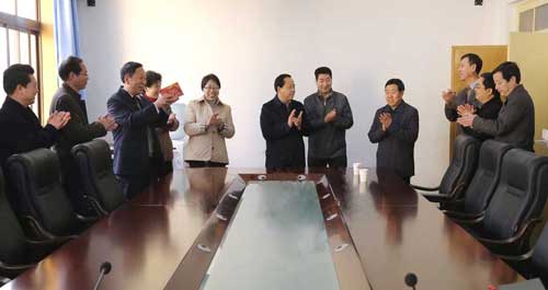 商洛市领导在商洛日报社慰问(图文)