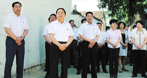 商洛市委中心组在丹凤开展“七一”主题党日活动