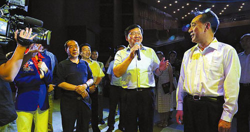 商洛花鼓现代戏《带灯》赴省汇报演出