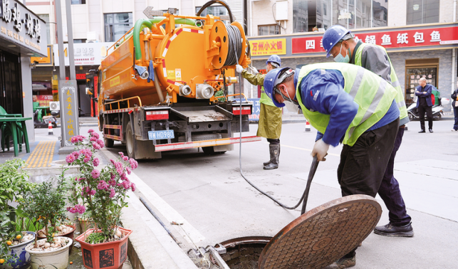 城市“清道夫”:用行动守护洁净家园