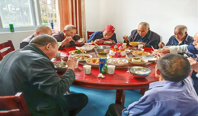 温情呵护每一抹“夕阳”