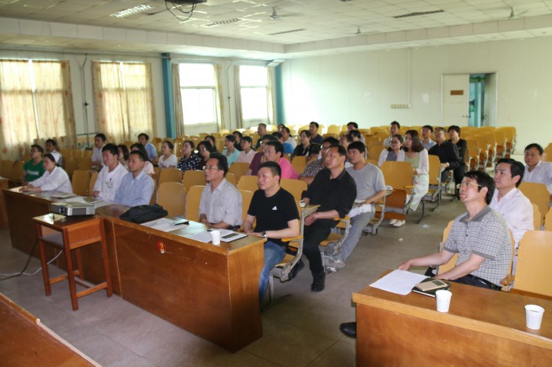 附属医院召开“两学一做”动员大会