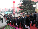 代表进入会场