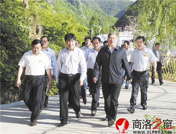 县委书记璩泽涛、县长王宇鹏深入项目建设现场检查指导工作