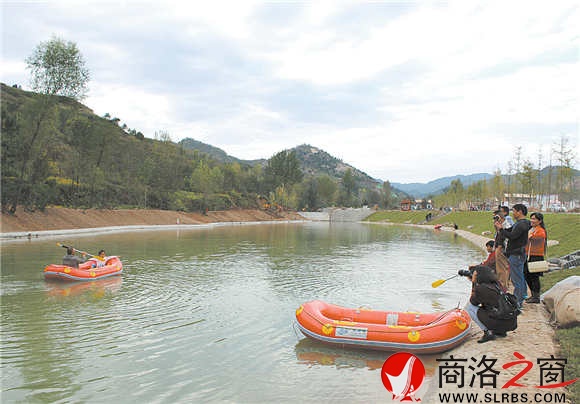 江山美丽的月亮湖