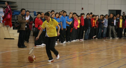 全市国土资源系统在市体育馆举行职工运动会