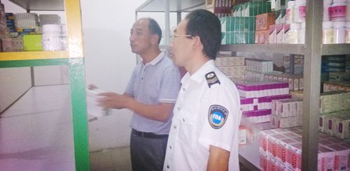 商洛食品药品监督管理局对药械使用单位开展检查