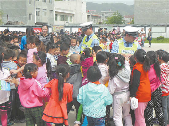 平凡岗位竞风流