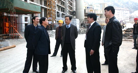 县长张盈安调研天坤都市工程建设