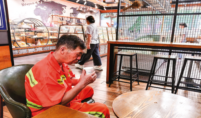 爱心驿站：街头巷尾的“暖心港湾”
