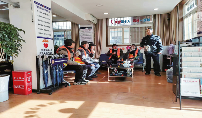 “暖心警务会客厅” 服务群众更贴心