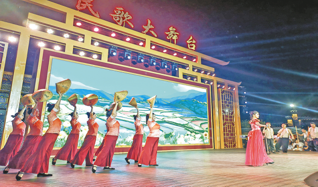 民歌嘹亮唱响鹿城