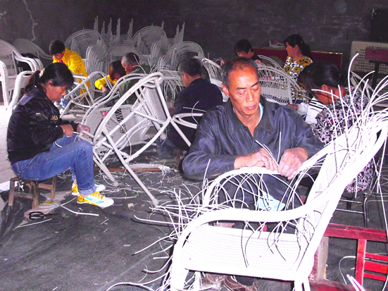 商州区北宽坪镇普通残疾人创业编藤椅