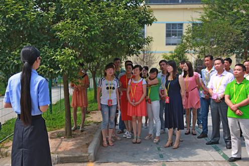 商州区县域工业集中区管委会组织开展警示教育活动