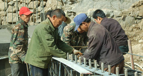 柞水县将投资四点二四亿元 加快生态旅游城市建设
