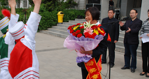 洛南城关镇农技员杨月芳荣获“全国五一劳动奖章”