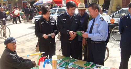 商州区开展种子市场集中整治行动
